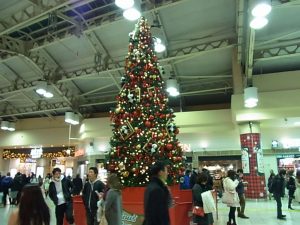 上野駅構内のクリスマスツリー